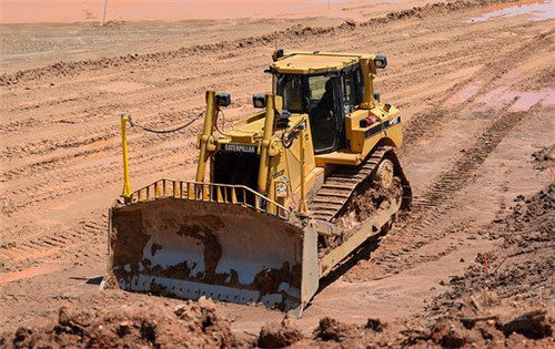 How to protect yourself in heavy equipment?