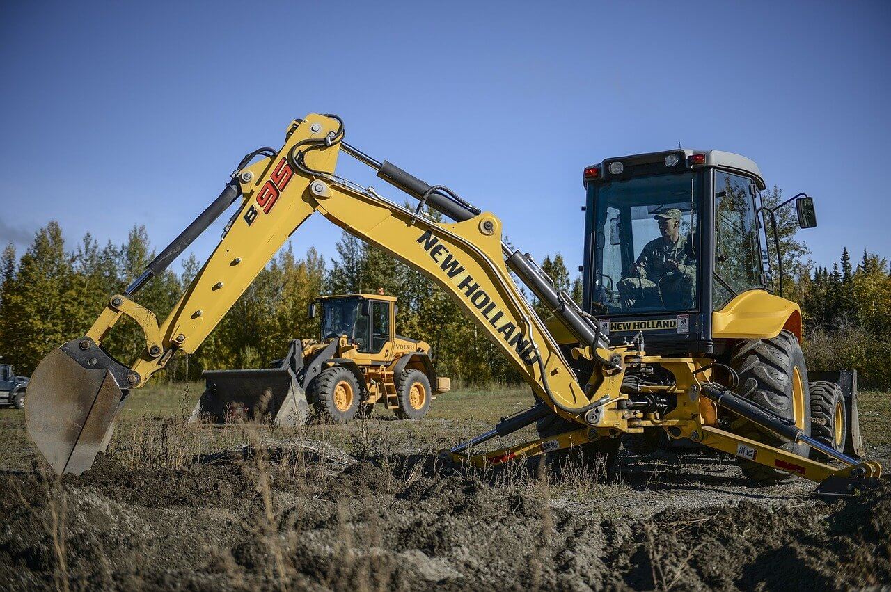 What is the difference between an excavator and a backhoe? Ningbo