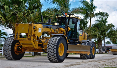 When and how to replace the grader blade?